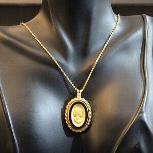 Vintage  Black and Gold Cameo Pendant Necklace